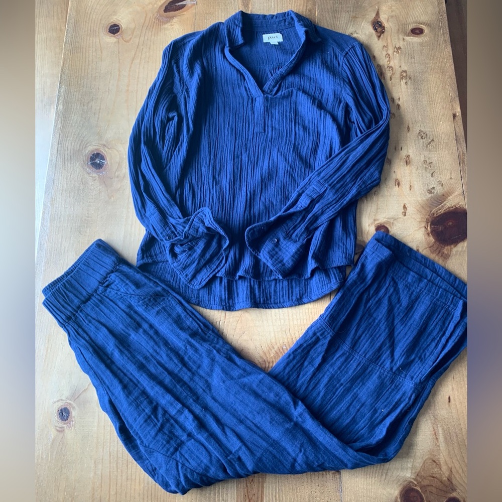 Pact Navy Linen Set